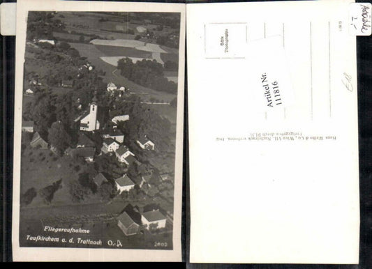 111816, Rare aerial photograph of Taufkirchen near Trattnach 