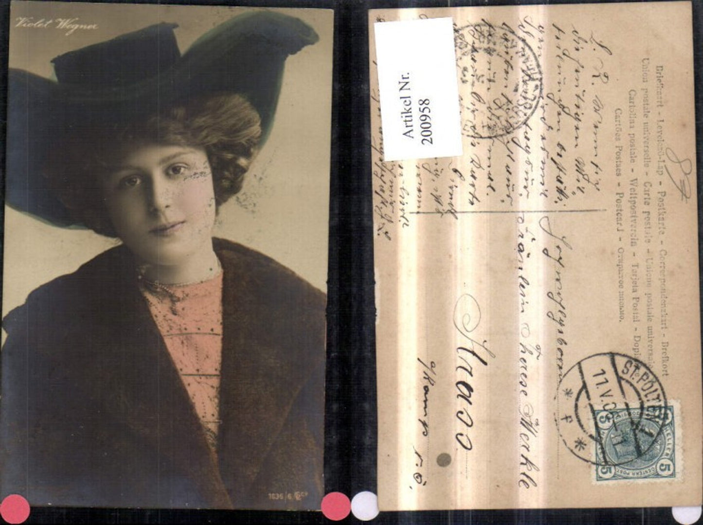 200958, Violet Wegner with hat