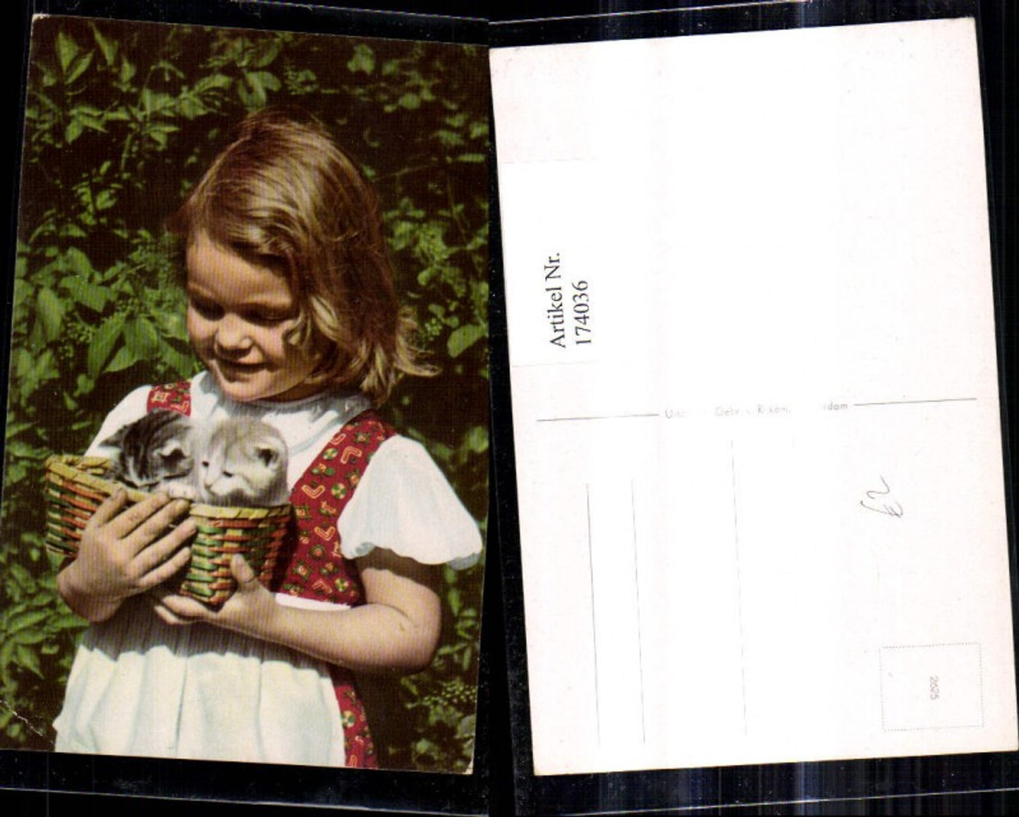 174036,Kinder Mädchen i. Dirndl m. Korb Katzenkinder Katzenbabies