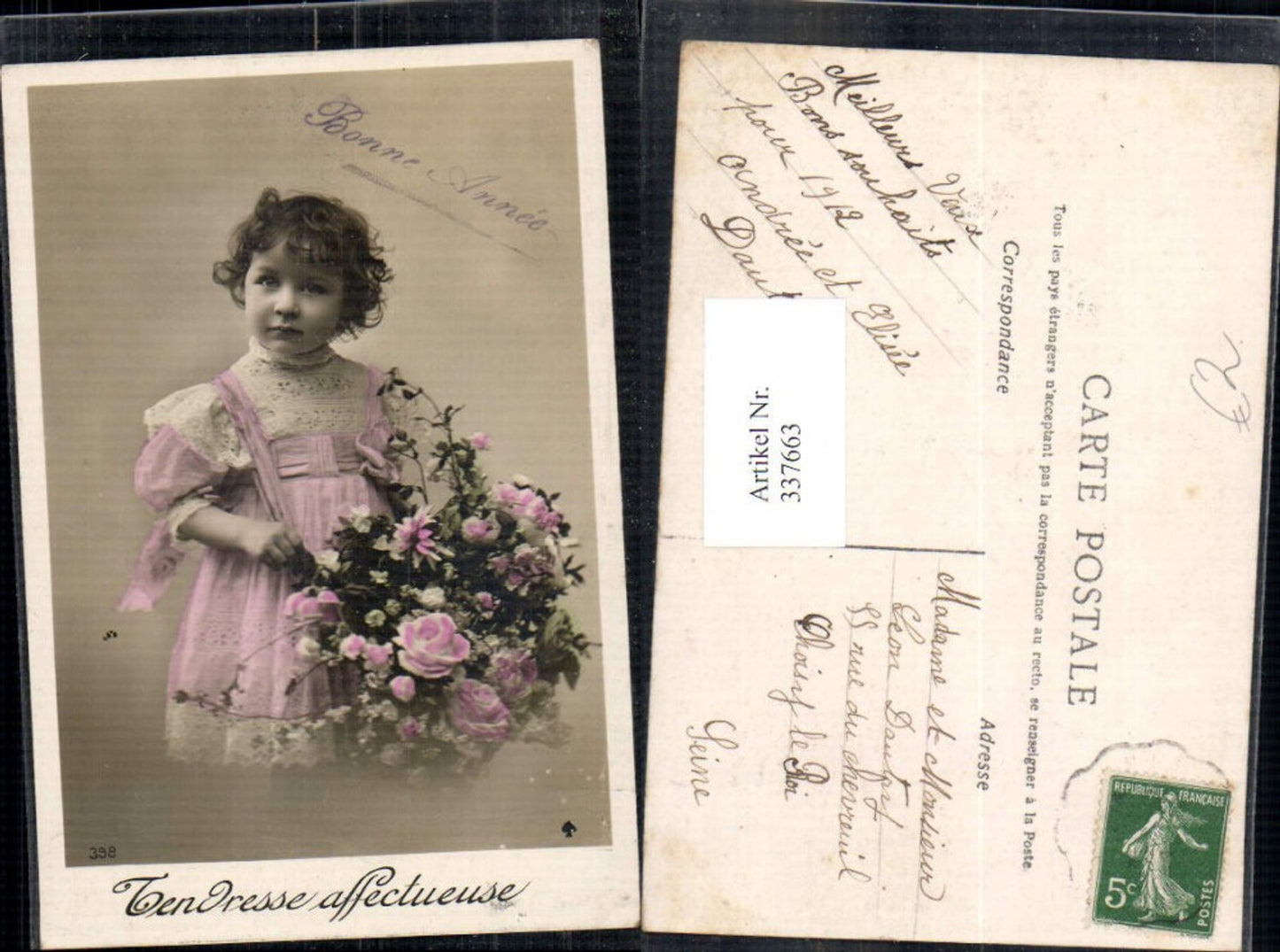 337663,Kind Mädchen Kleid Blumenstrauß Rosen