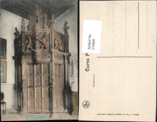 374860,Belgium Audenarde Oudenaarde Porte sculptee a interieur de Hotel de Ville