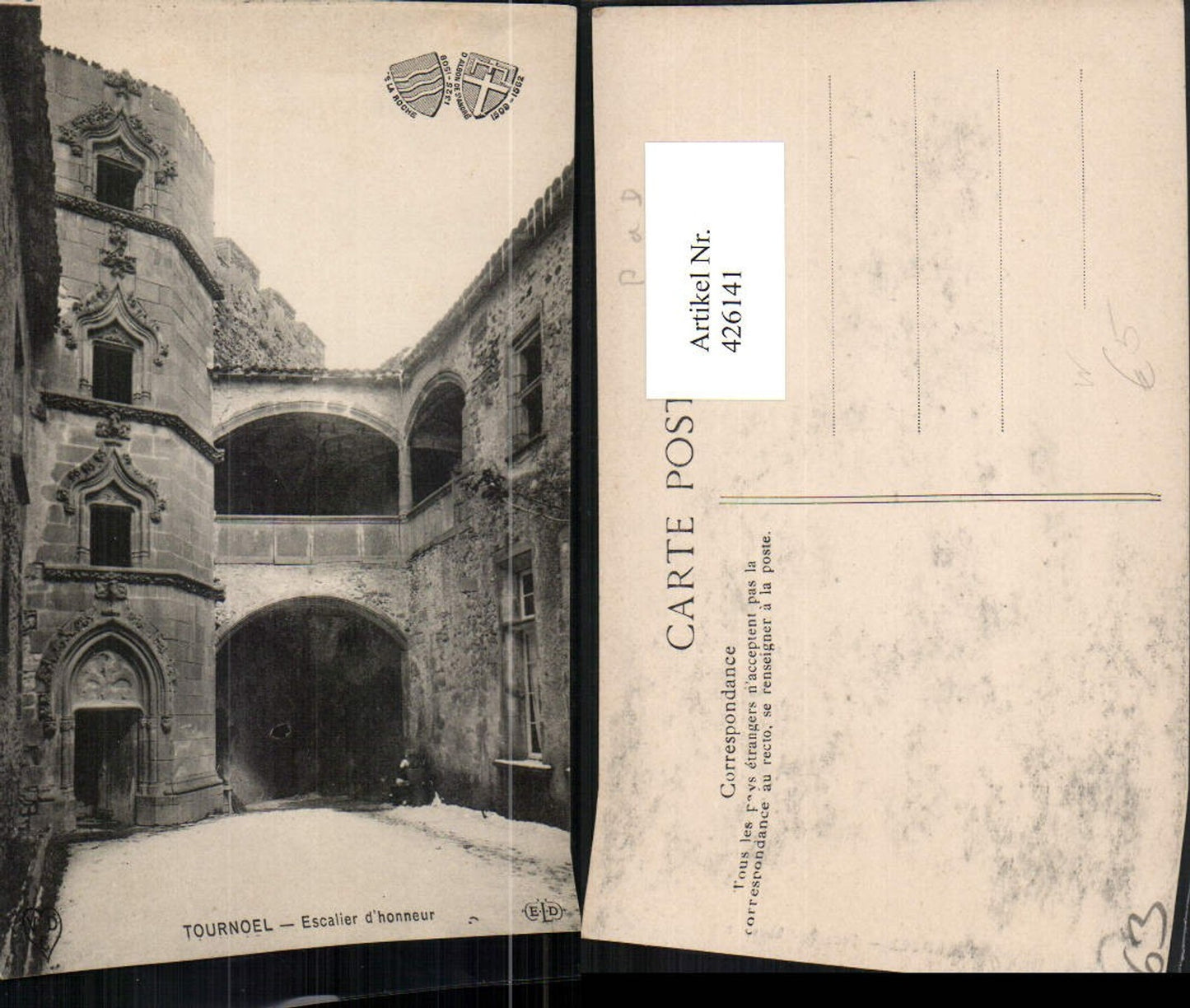 426141,Auvergne Puy-de-Dome Tournoel Escalier d'honneur Schloss