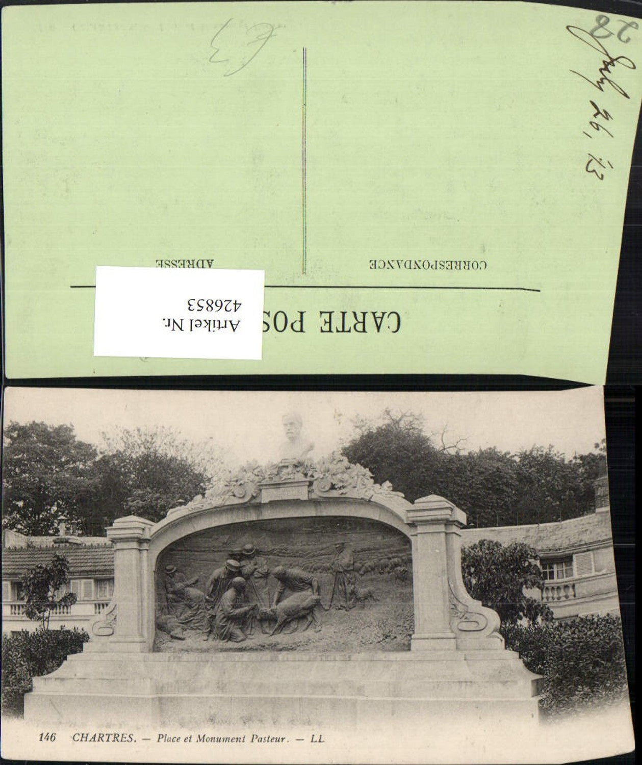 426853,Centre Eure-et-Loir Chartres Place et Monument Pasteur Büste