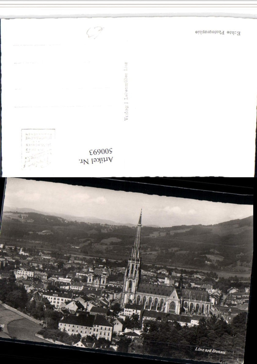 500693, Linz on the Danube, partial view of the cathedral church