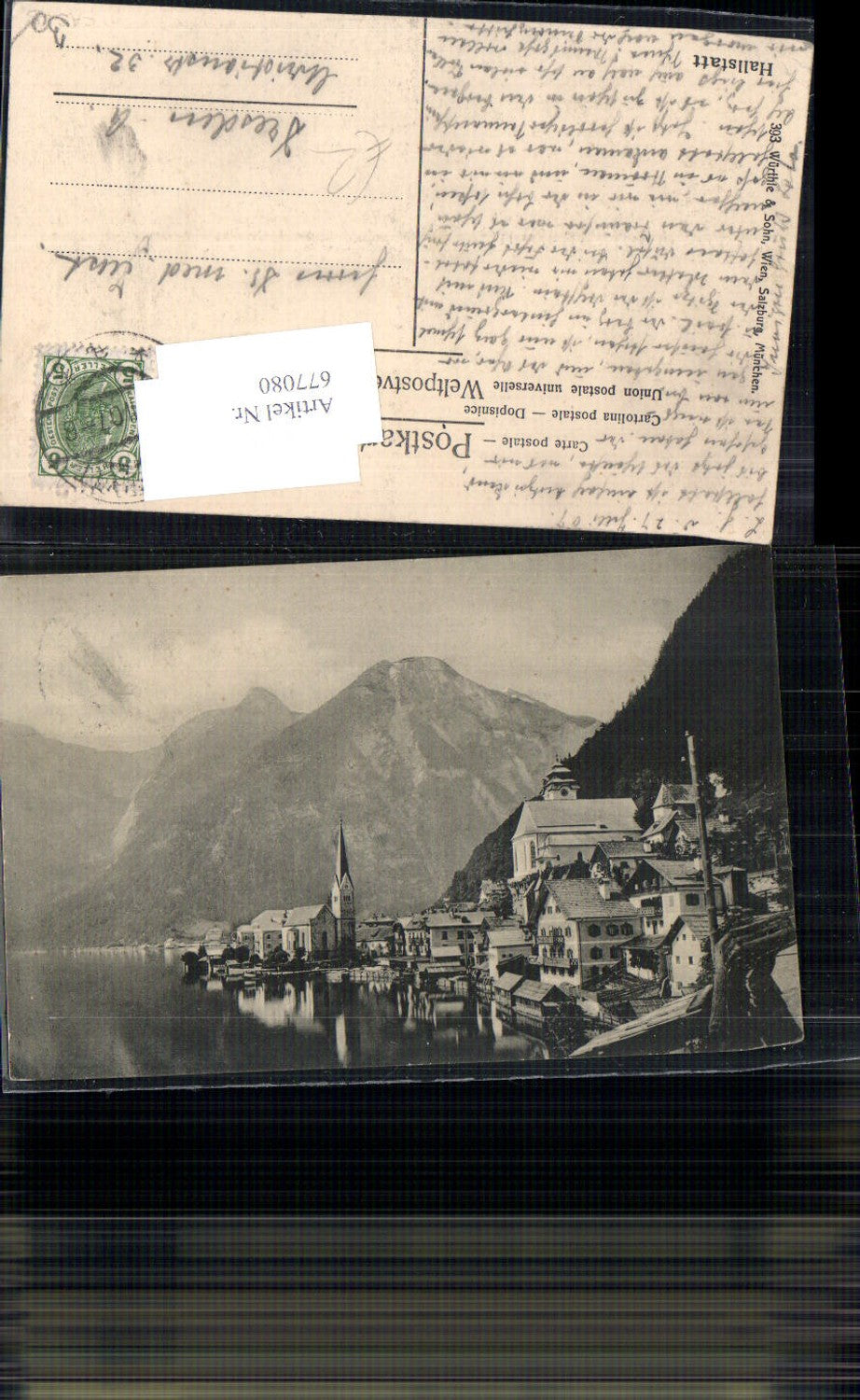 677080,Hallstatt on Lake Hallstättersee